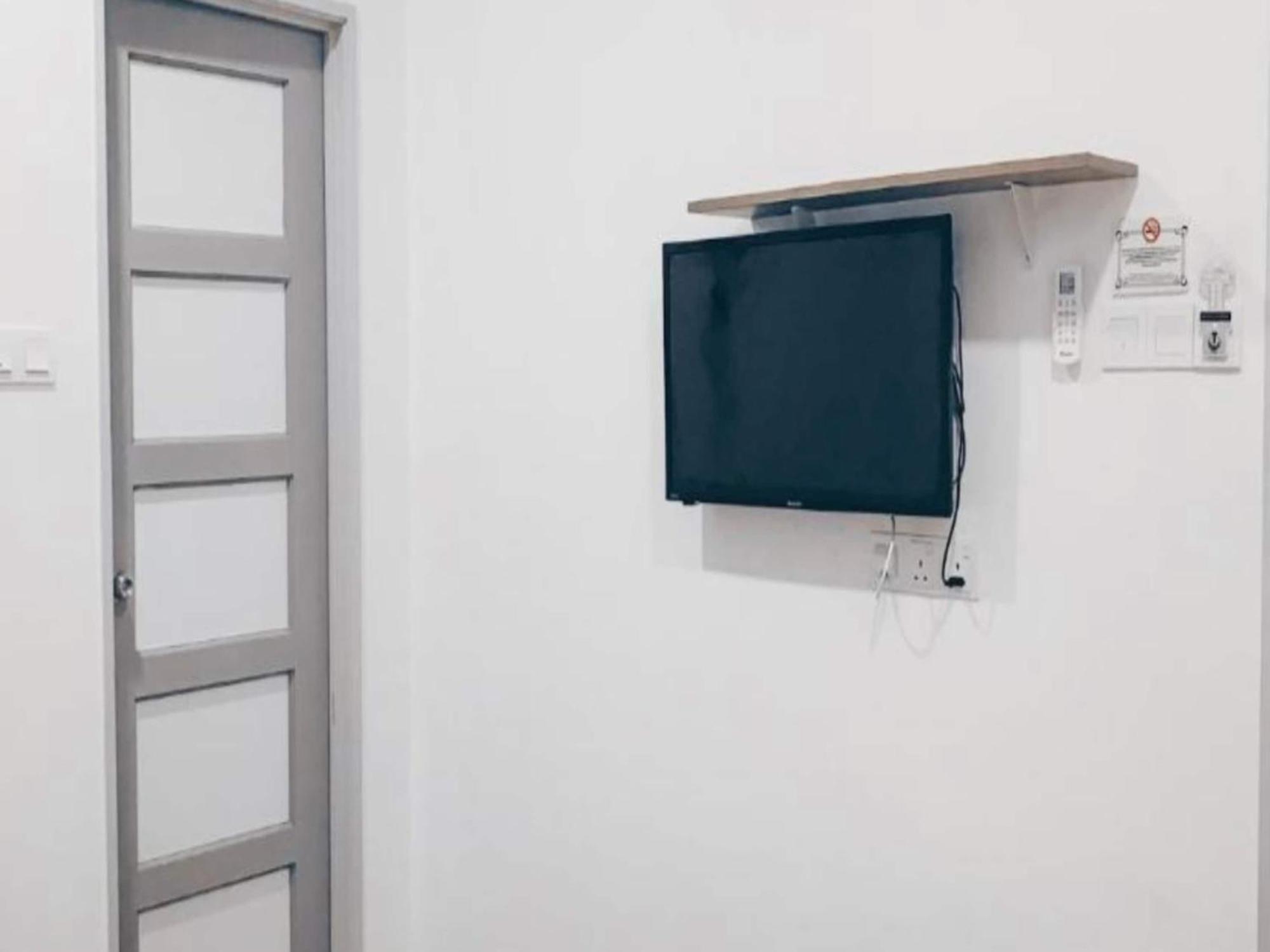 武吉乌美卡尔顿酒店 关丹 外观 照片